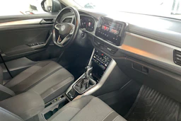 Harmaa Volkswagen T-Roc 2022 kuva 16.
