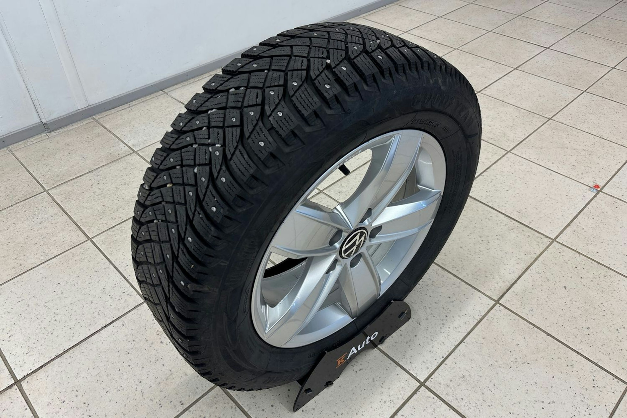 harmaa Volkswagen T-Roc 2022 kuva 14.