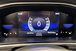 harmaa Volkswagen T-Roc 2022 kuva 18.