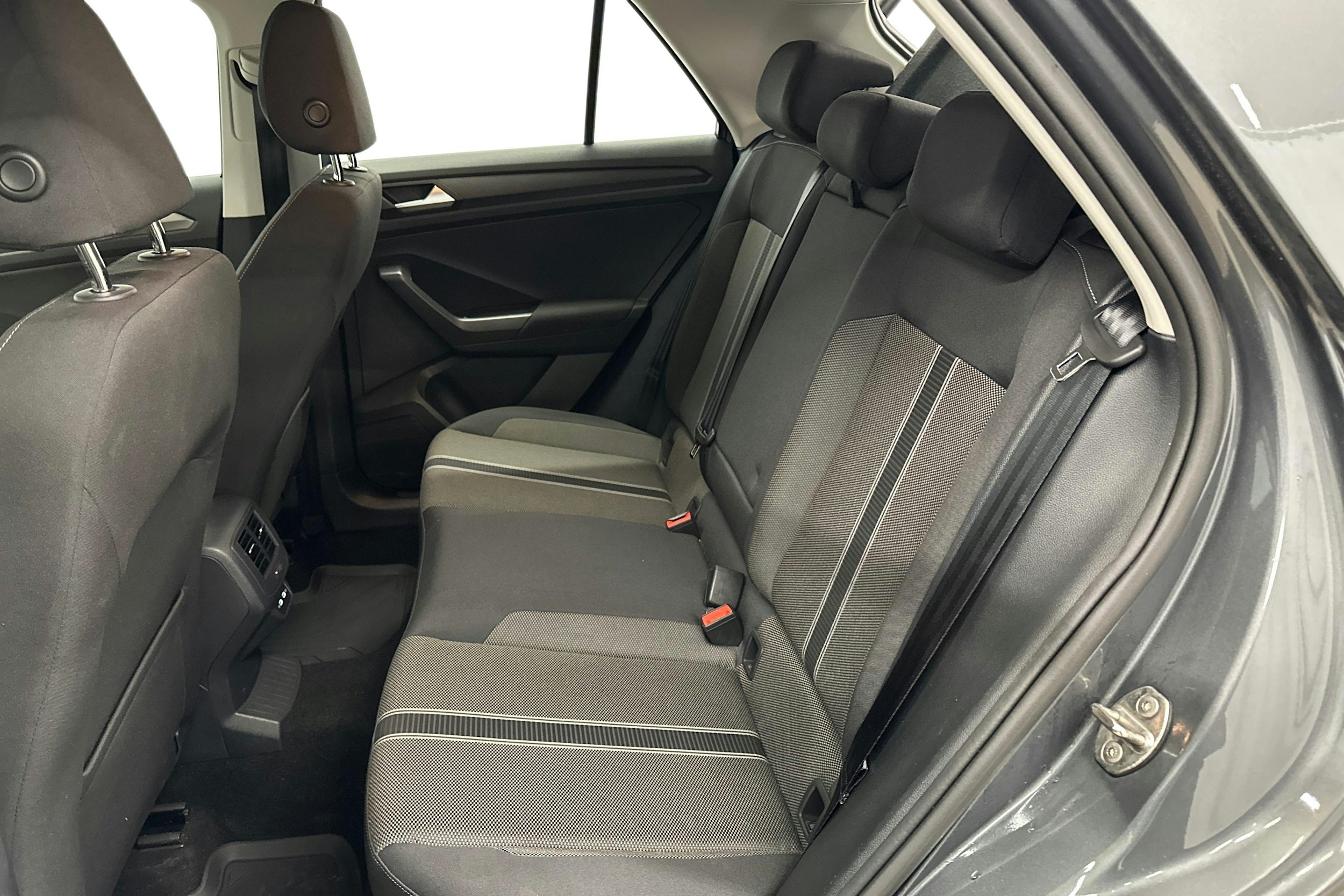 harmaa Volkswagen T-Roc 2022 kuva 10.
