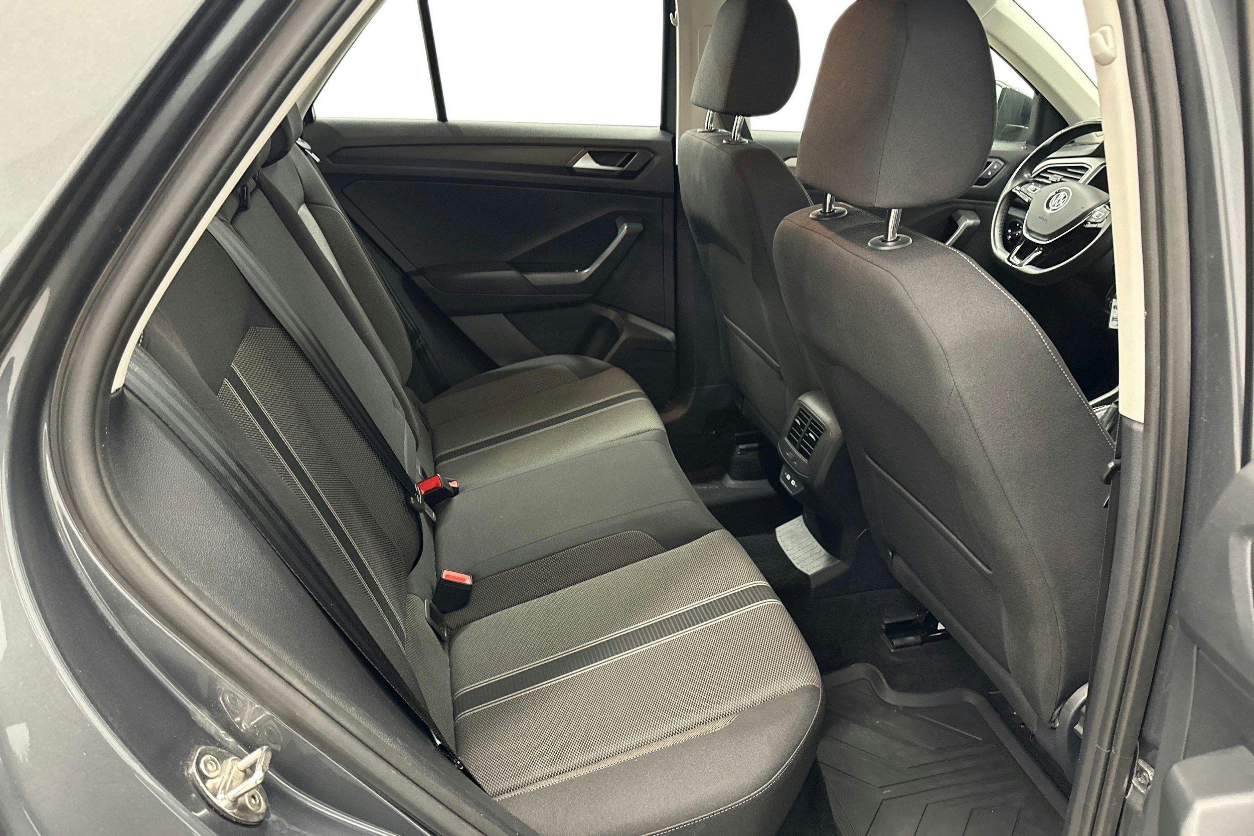 harmaa Volkswagen T-Roc 2022 kuva 11.