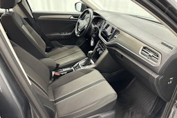 harmaa Volkswagen T-Roc 2022 kuva 13.