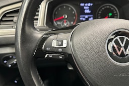 harmaa Volkswagen T-Roc 2022 kuva 16.