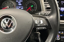 harmaa Volkswagen T-Roc 2022 kuva 17.