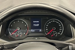 harmaa Volkswagen T-Roc 2022 kuva 18.