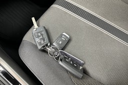 harmaa Volkswagen T-Roc 2022 kuva 24.