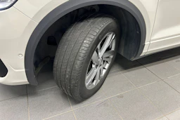 harmaa Volkswagen T-Roc 2022 kuva 10.