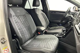 harmaa Volkswagen T-Roc 2022 kuva 11.