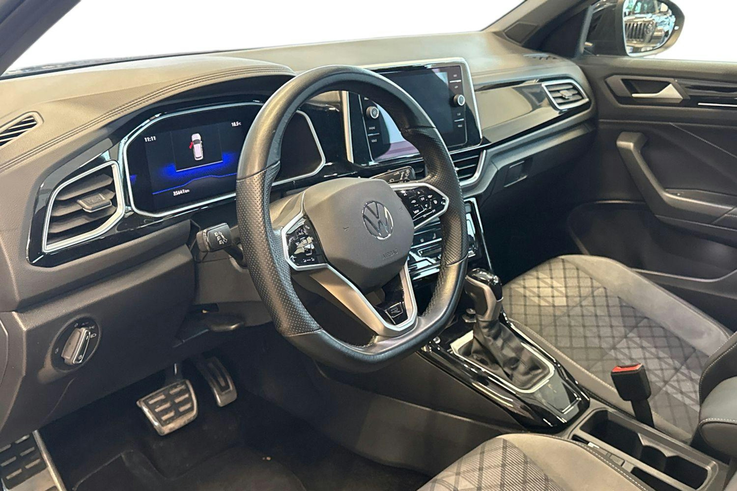 harmaa Volkswagen T-Roc 2022 kuva 7.