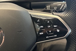 harmaa Volkswagen T-Roc 2022 kuva 18.