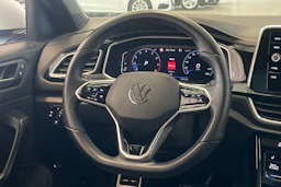 valkoinen Volkswagen T-Roc 2022 kuva 17.