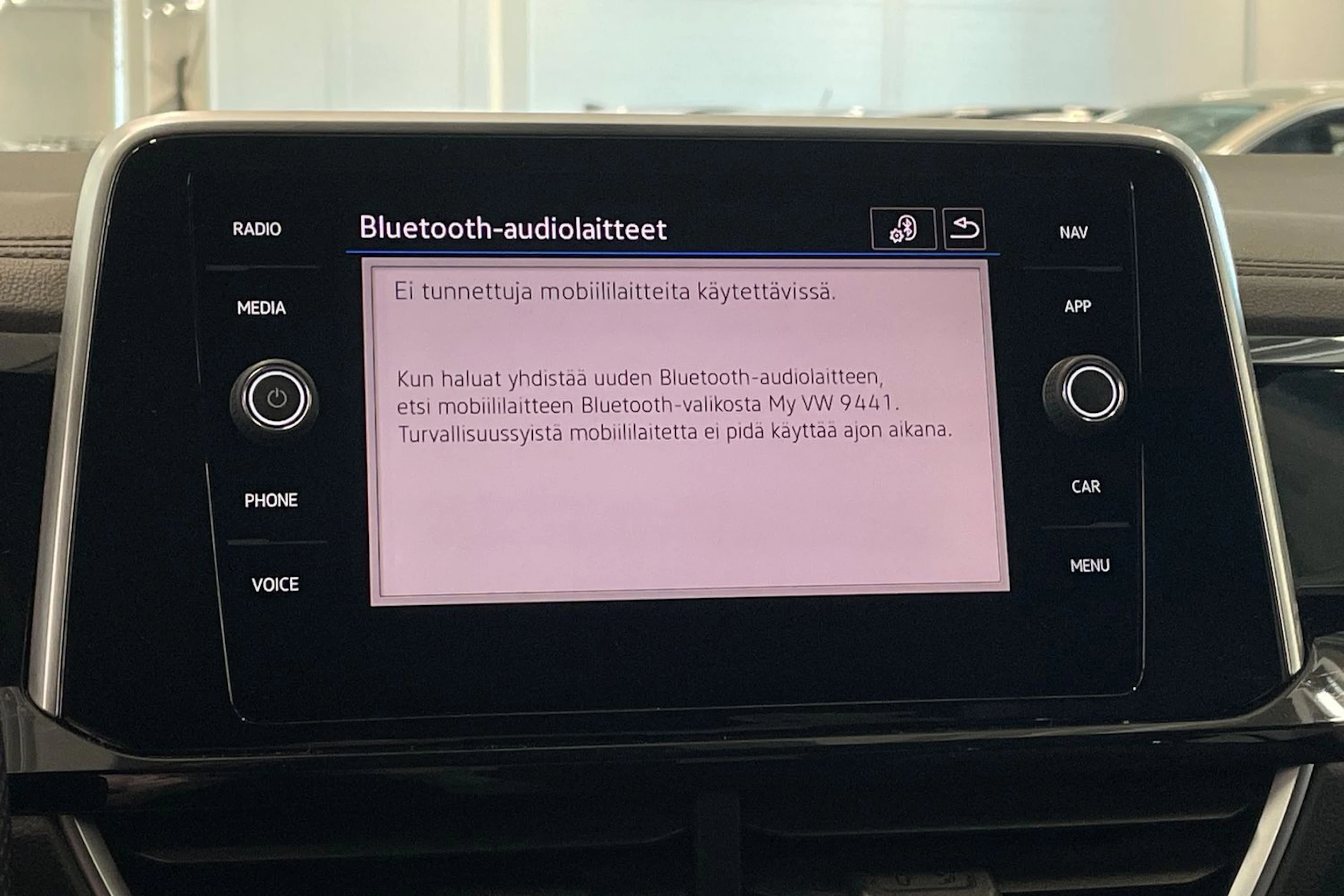 valkoinen Volkswagen T-Roc 2022 kuva 23.
