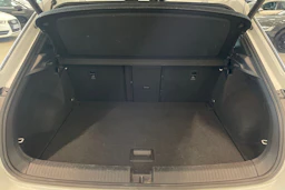 valkoinen Volkswagen T-Roc 2022 kuva 33.