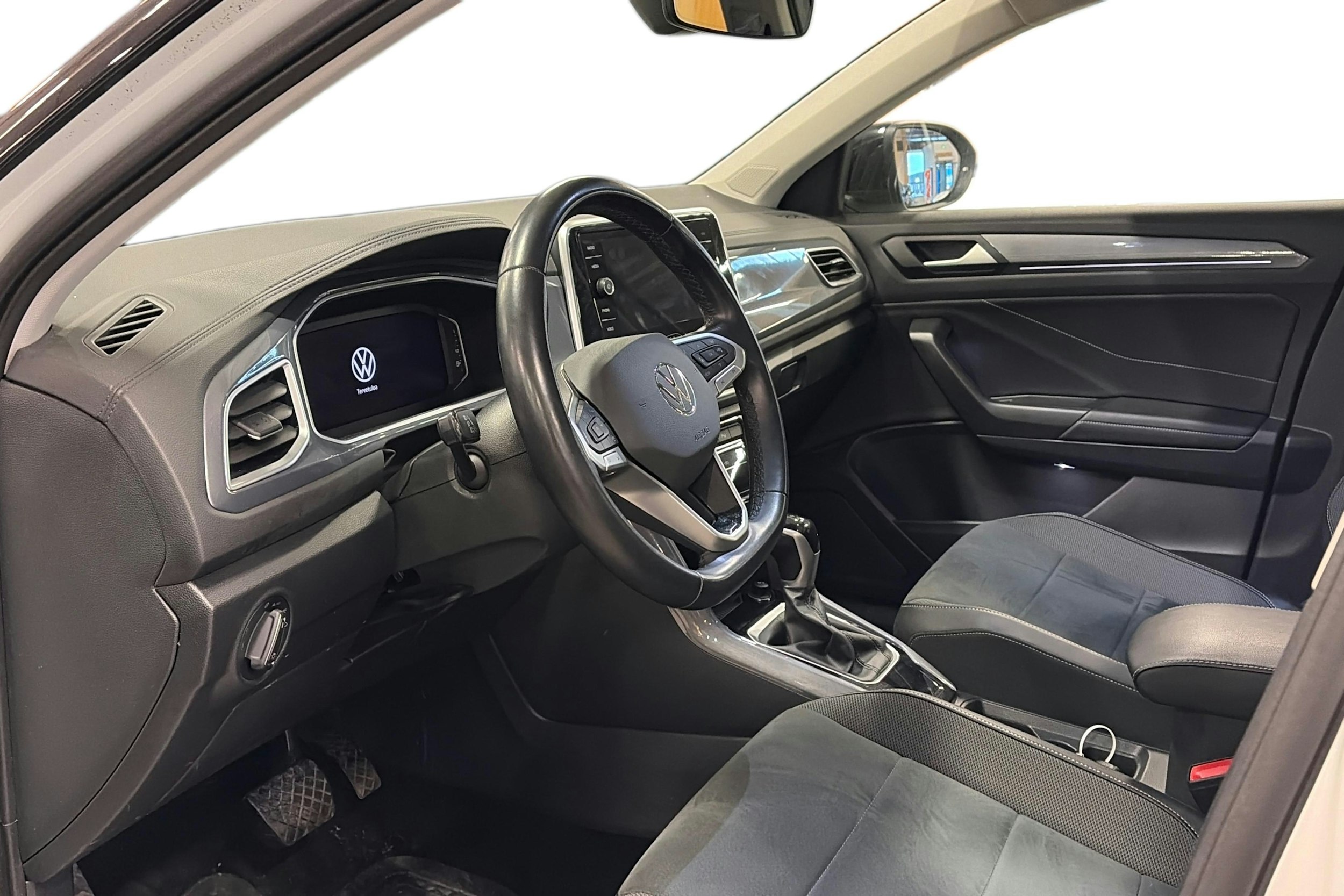 valkoinen Volkswagen T-Roc 2022 kuva 3.