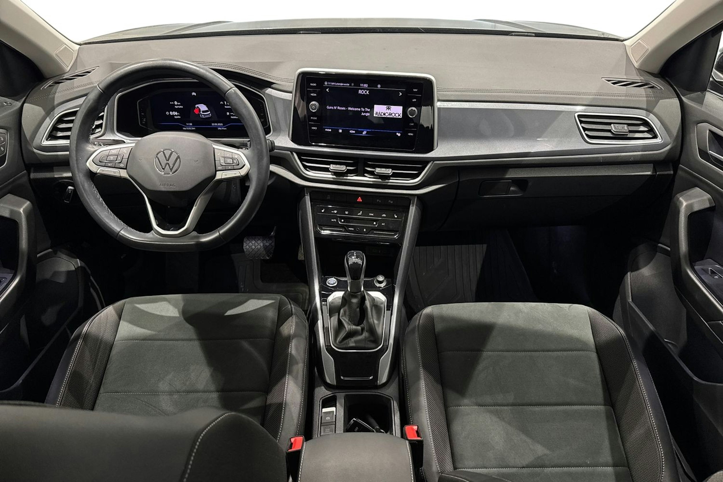 harmaa Volkswagen T-Roc 2022 kuva 9.