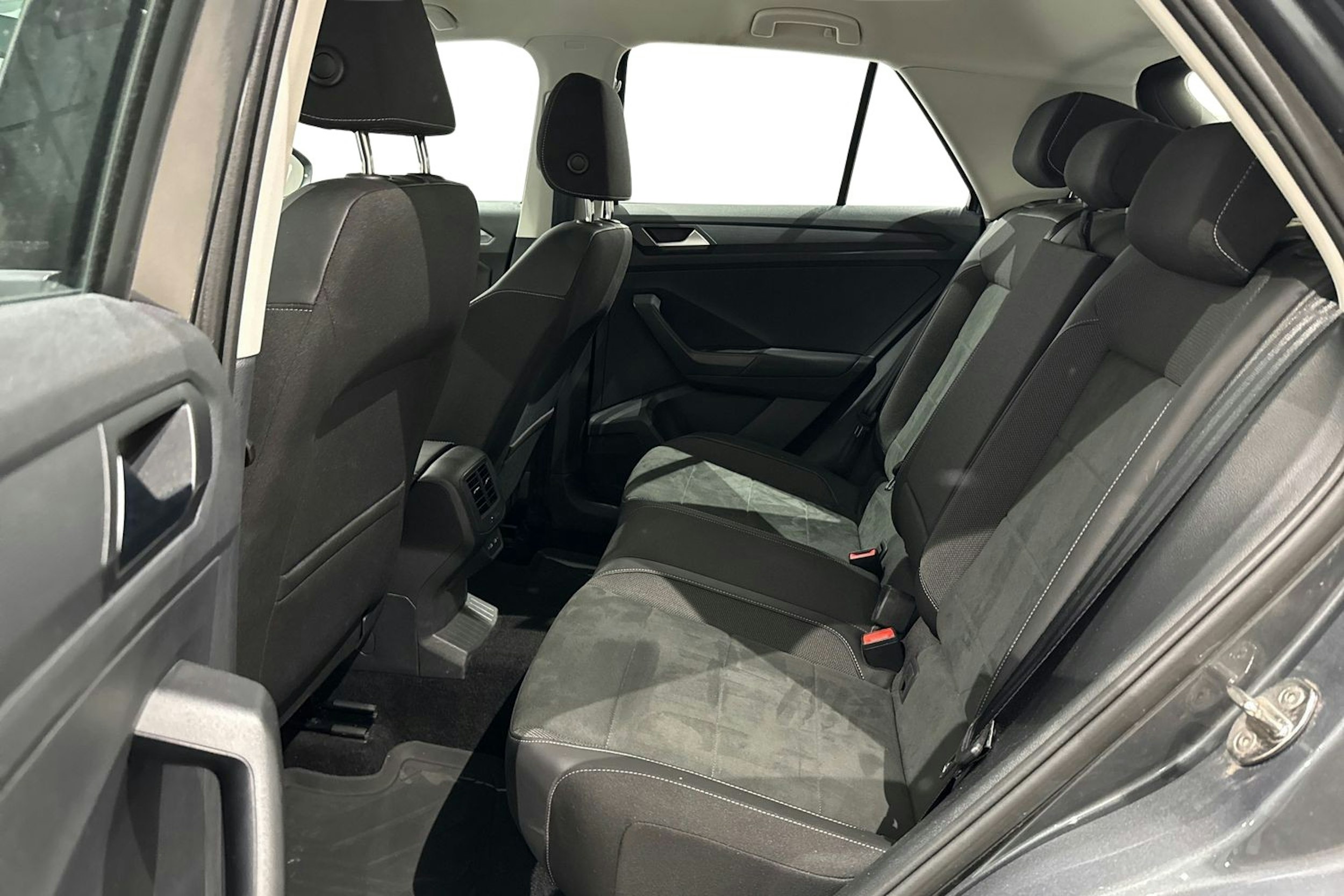 harmaa Volkswagen T-Roc 2022 kuva 10.
