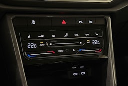harmaa Volkswagen T-Roc 2022 kuva 18.