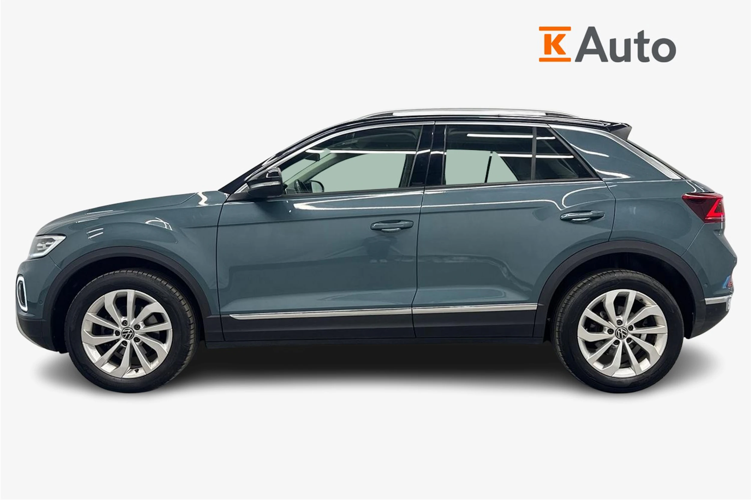 sininen Volkswagen T-Roc 2022 kuva 5.