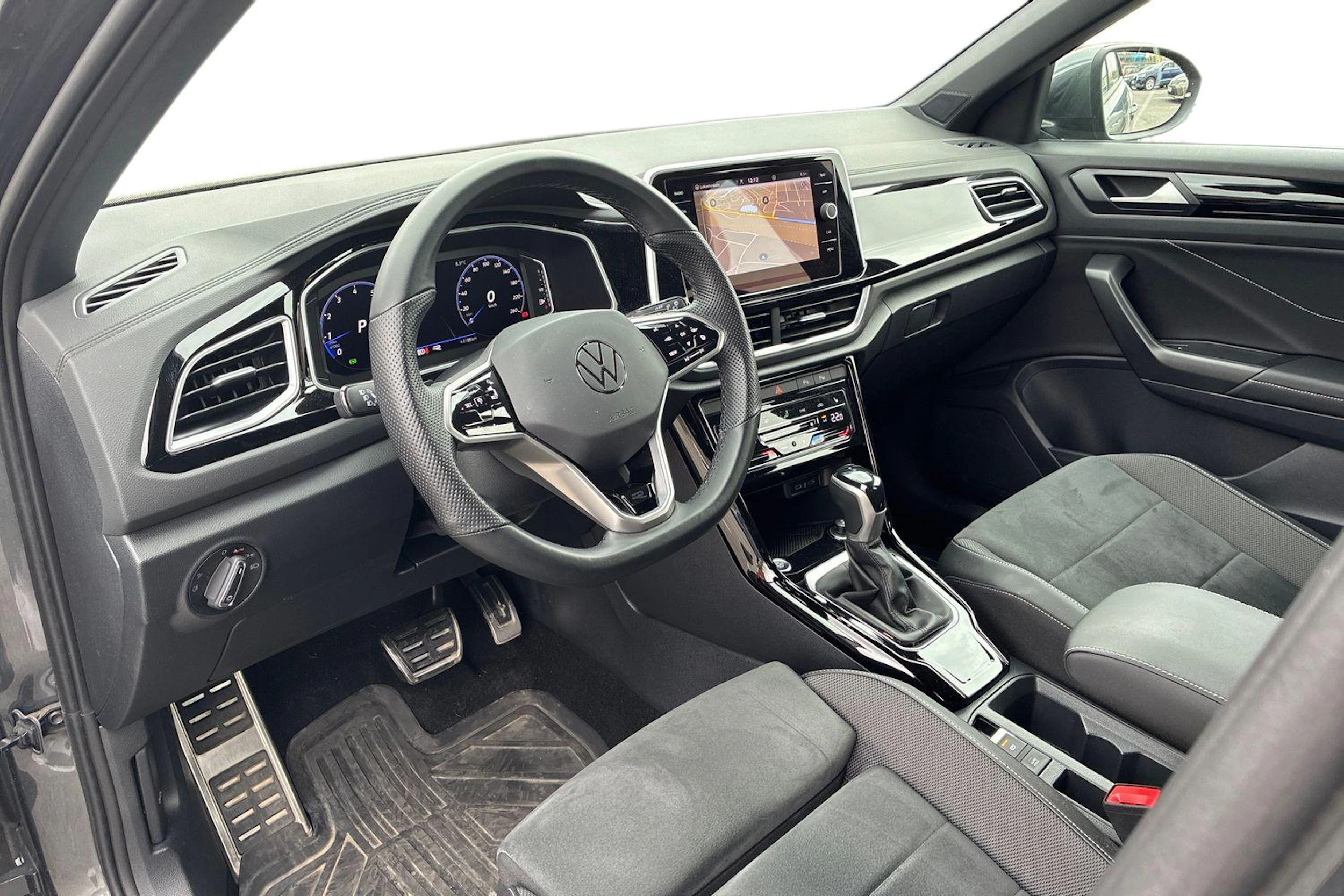 harmaa Volkswagen T-Roc 2022 kuva 3.
