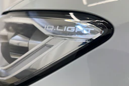 valkoinen Volkswagen T-Roc 2023 kuva 23.