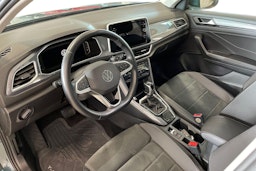 sininen Volkswagen T-Roc 2022 kuva 7.