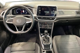 sininen Volkswagen T-Roc 2022 kuva 9.