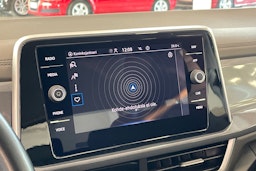 sininen Volkswagen T-Roc 2022 kuva 19.