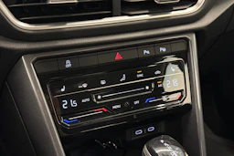 valkoinen Volkswagen T-Roc 2022 kuva 20.