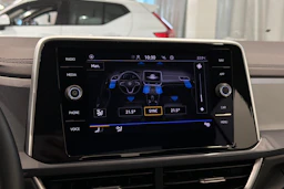 valkoinen Volkswagen T-Roc 2022 kuva 25.