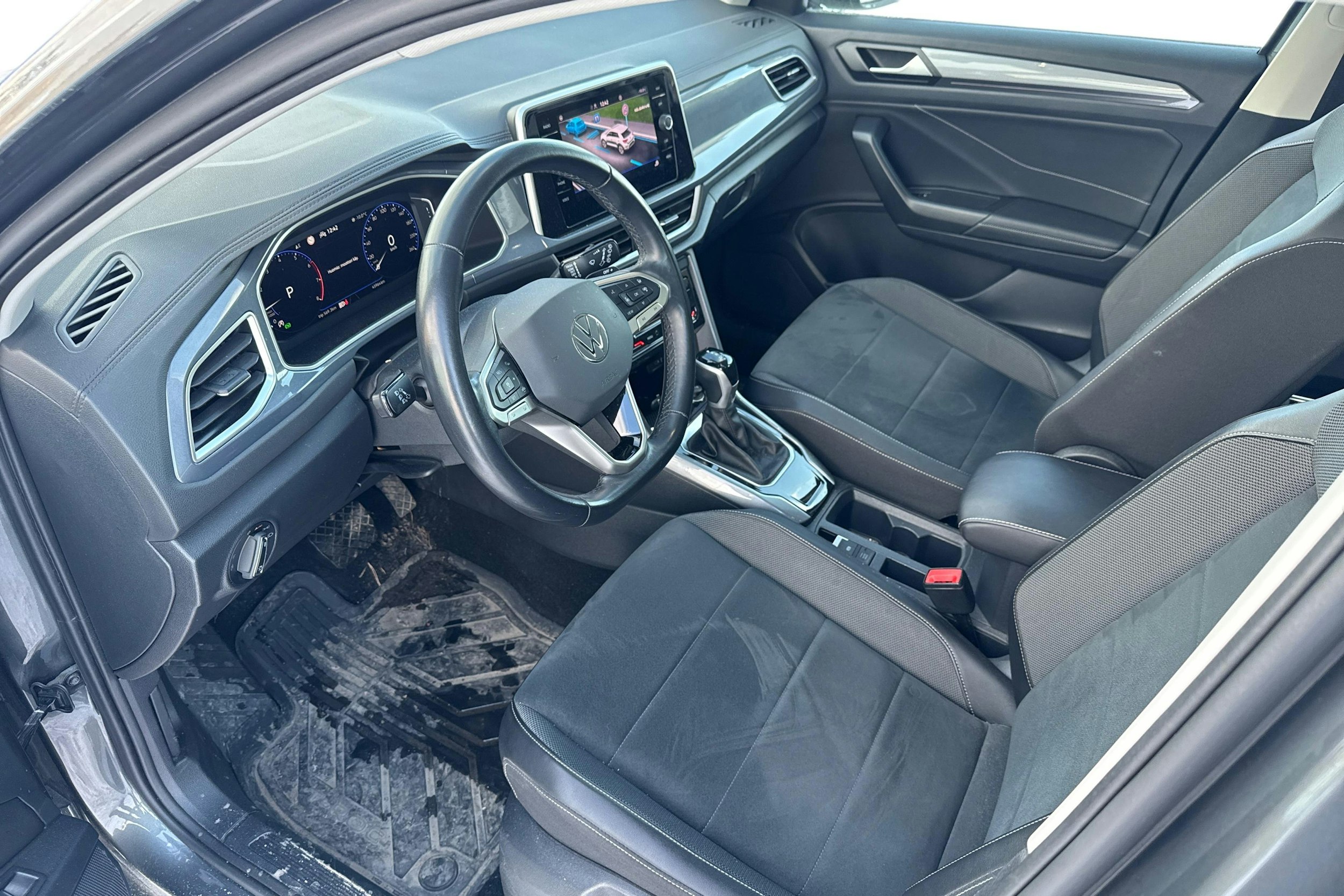 met. harmaa Volkswagen T-Roc 2022 kuva 3.