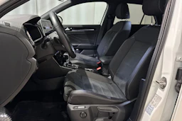 valkoinen Volkswagen T-Roc 2022 kuva 17.
