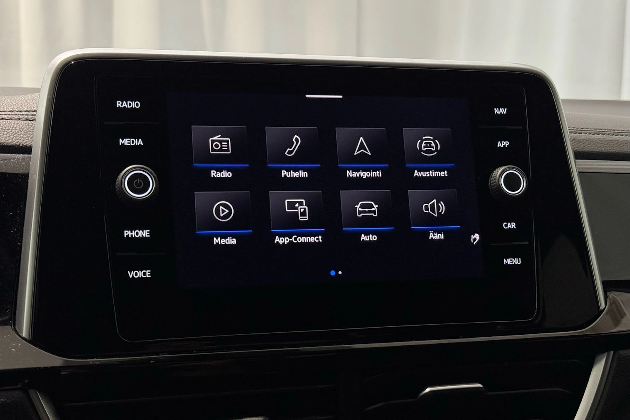 valkoinen Volkswagen T-Roc 2022 kuva 21.