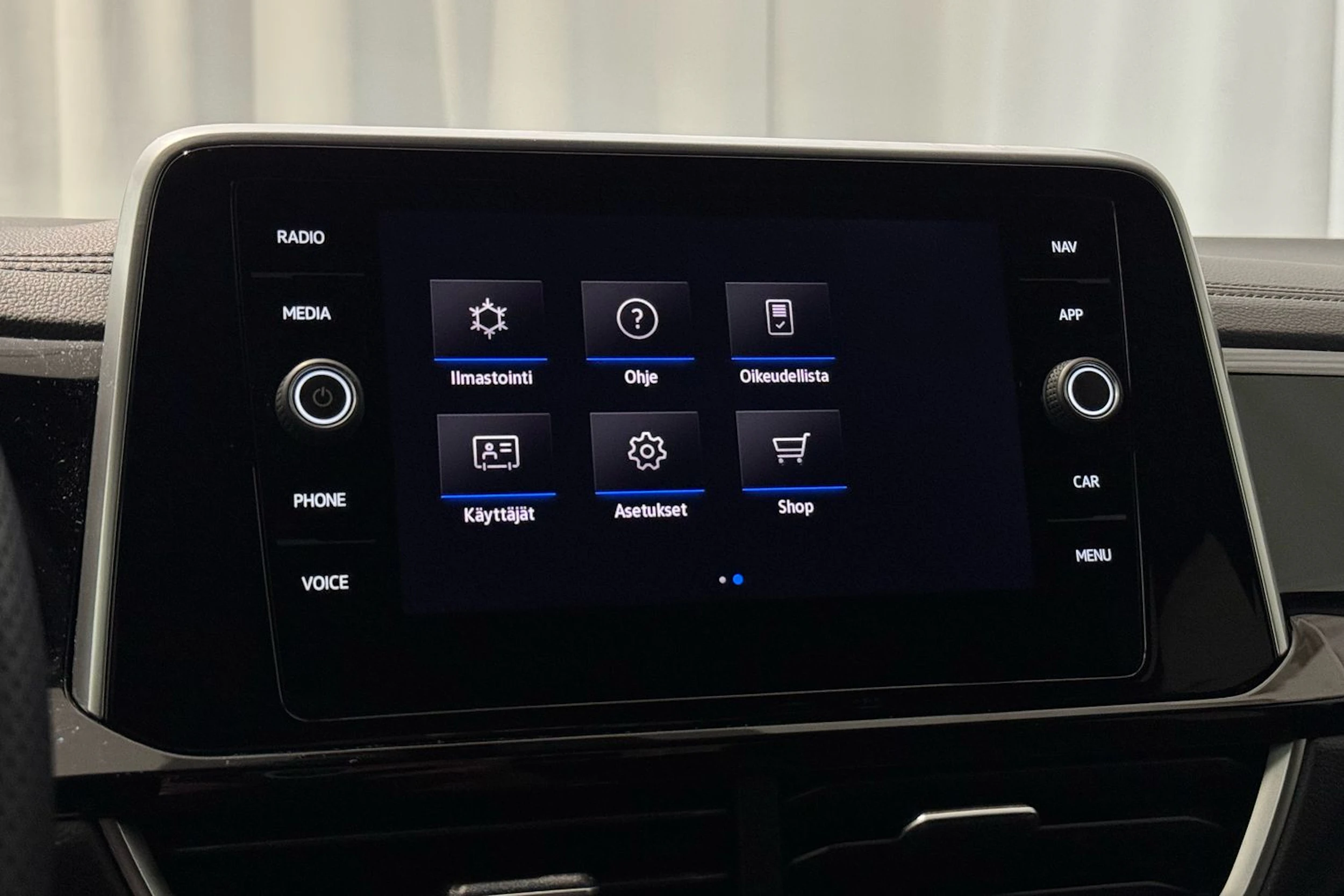 valkoinen Volkswagen T-Roc 2022 kuva 22.