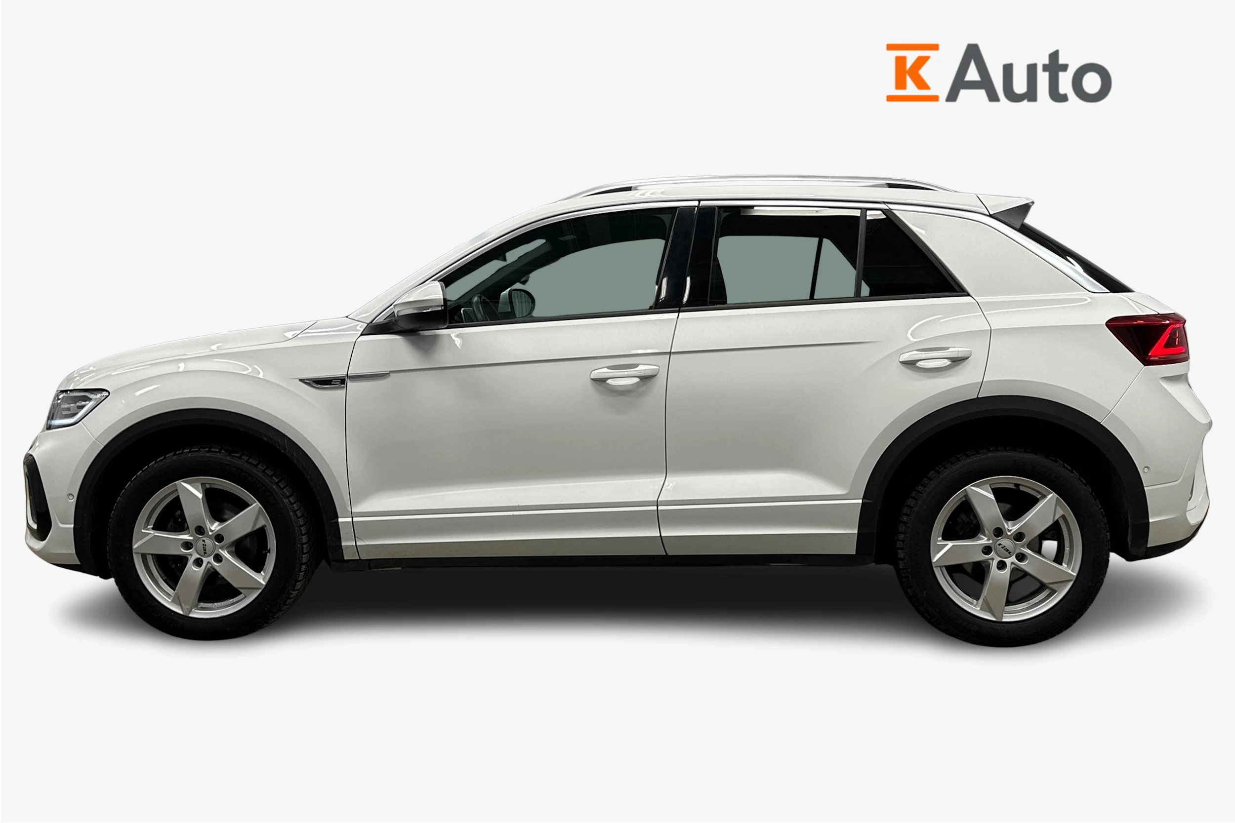 valkoinen Volkswagen T-Roc 2022 kuva 6.