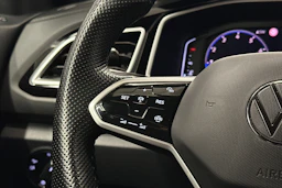 valkoinen Volkswagen T-Roc 2022 kuva 18.