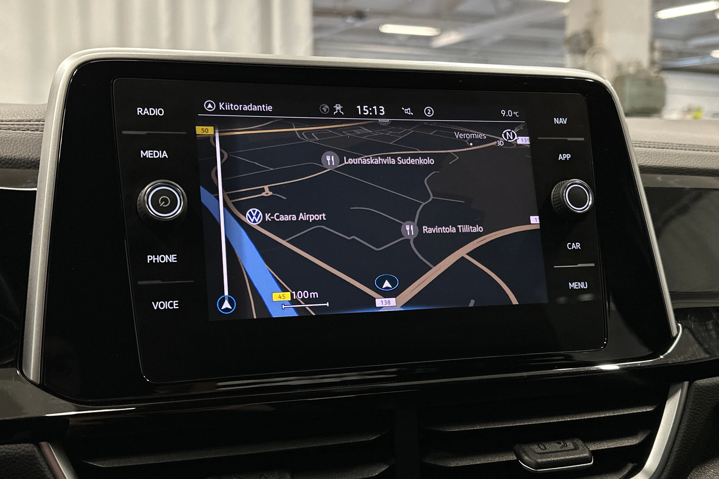 valkoinen Volkswagen T-Roc 2022 kuva 21.