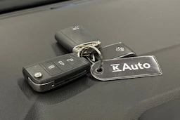 valkoinen Volkswagen T-Roc 2022 kuva 28.