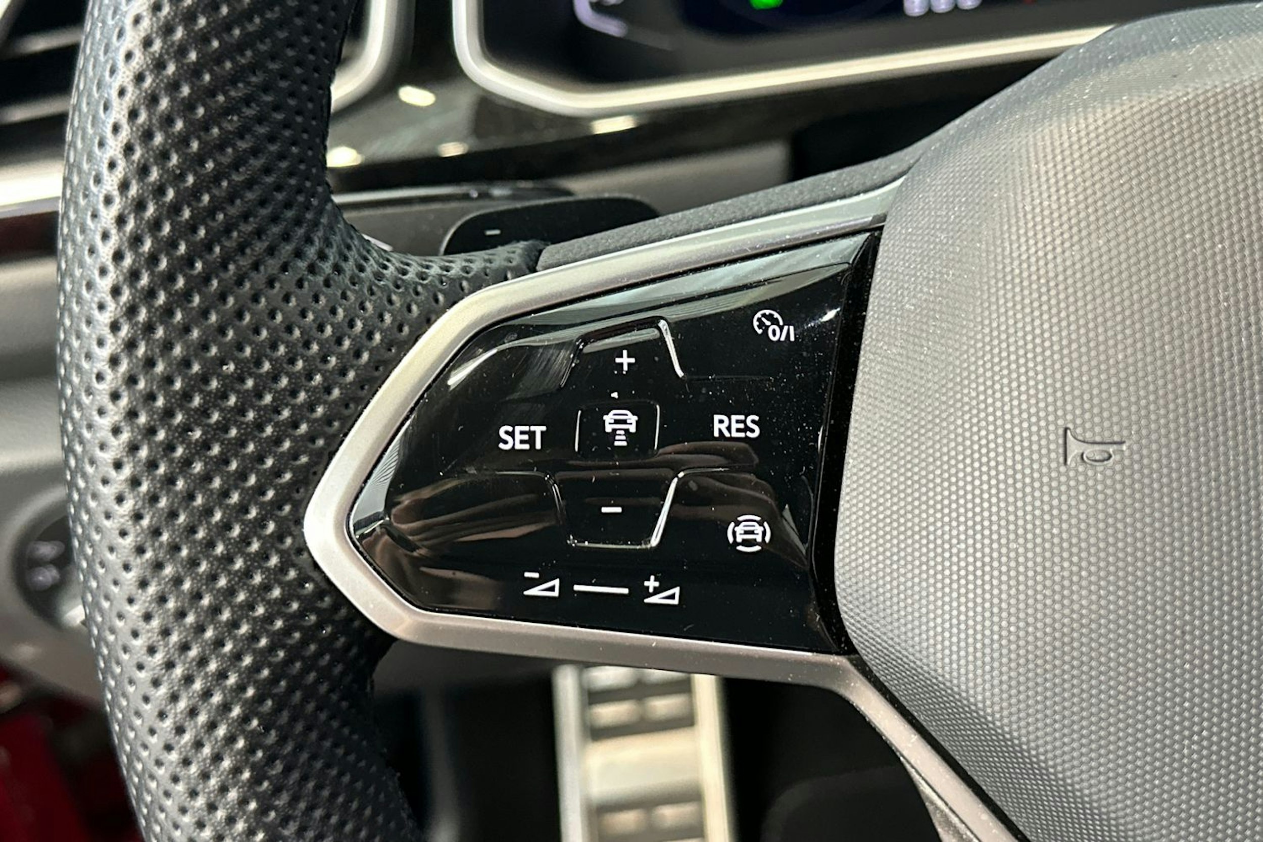 punainen Volkswagen T-Roc 2022 kuva 15.