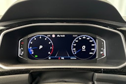 punainen Volkswagen T-Roc 2022 kuva 17.