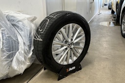 musta Volkswagen T-Roc 2022 kuva 13.