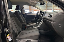 musta Volkswagen T-Roc 2022 kuva 14.