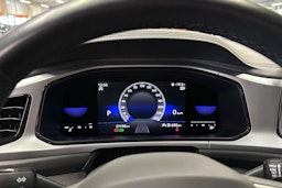 musta Volkswagen T-Roc 2022 kuva 22.