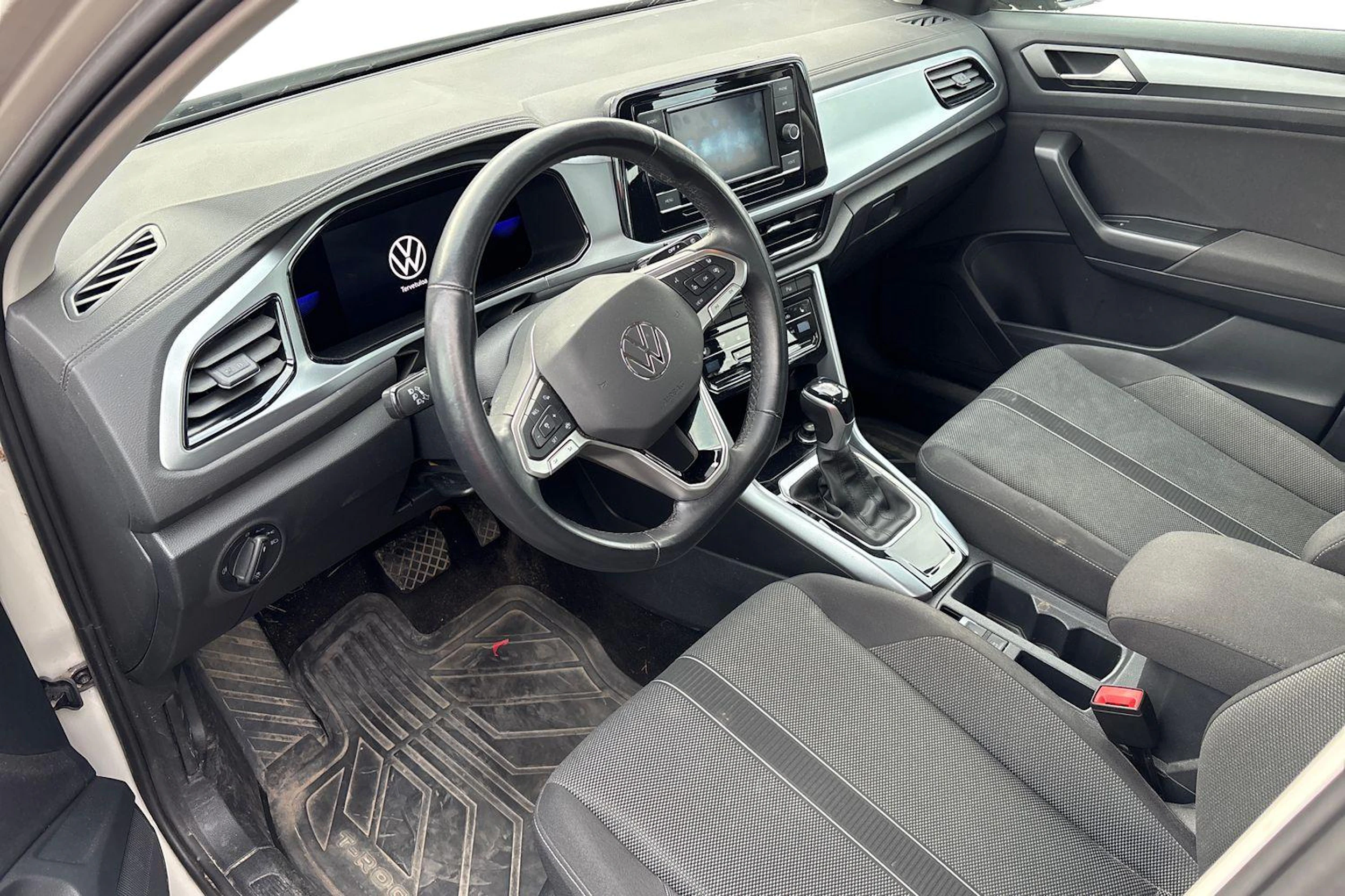 Harmaa Volkswagen T-Roc 2022 kuva 3.