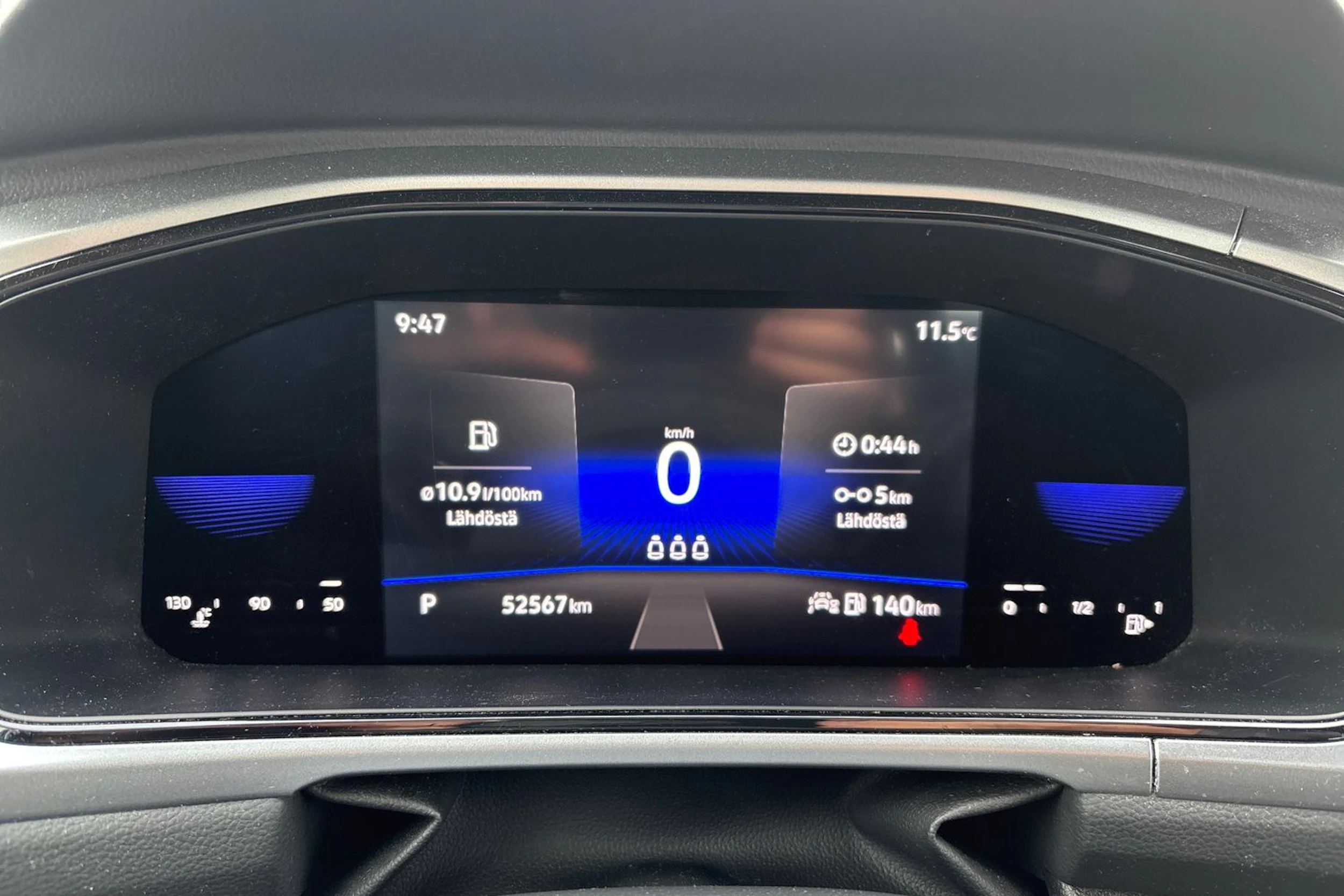 Harmaa Volkswagen T-Roc 2022 kuva 6.