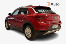Punainen Volkswagen T-Roc 2022 kuva 3.