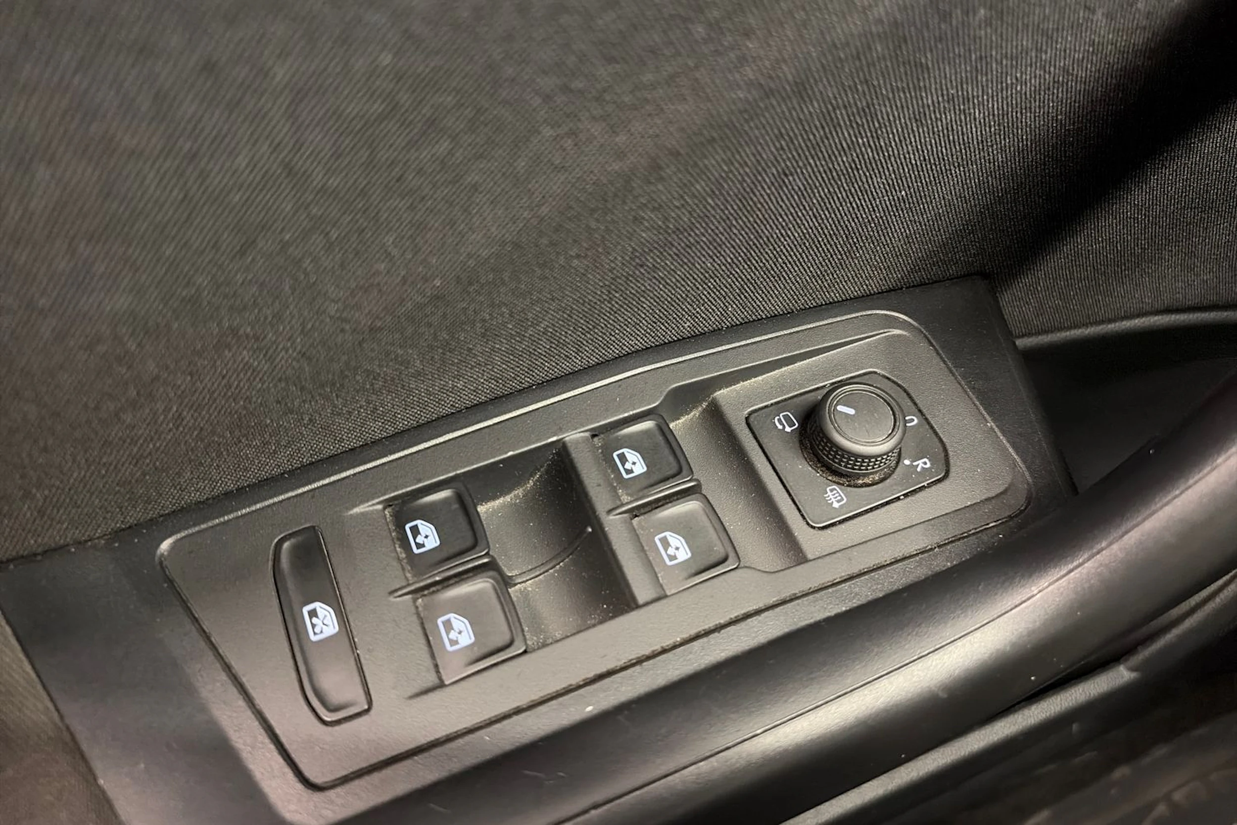 met. sininen Volkswagen T-Roc 2022 kuva 23.