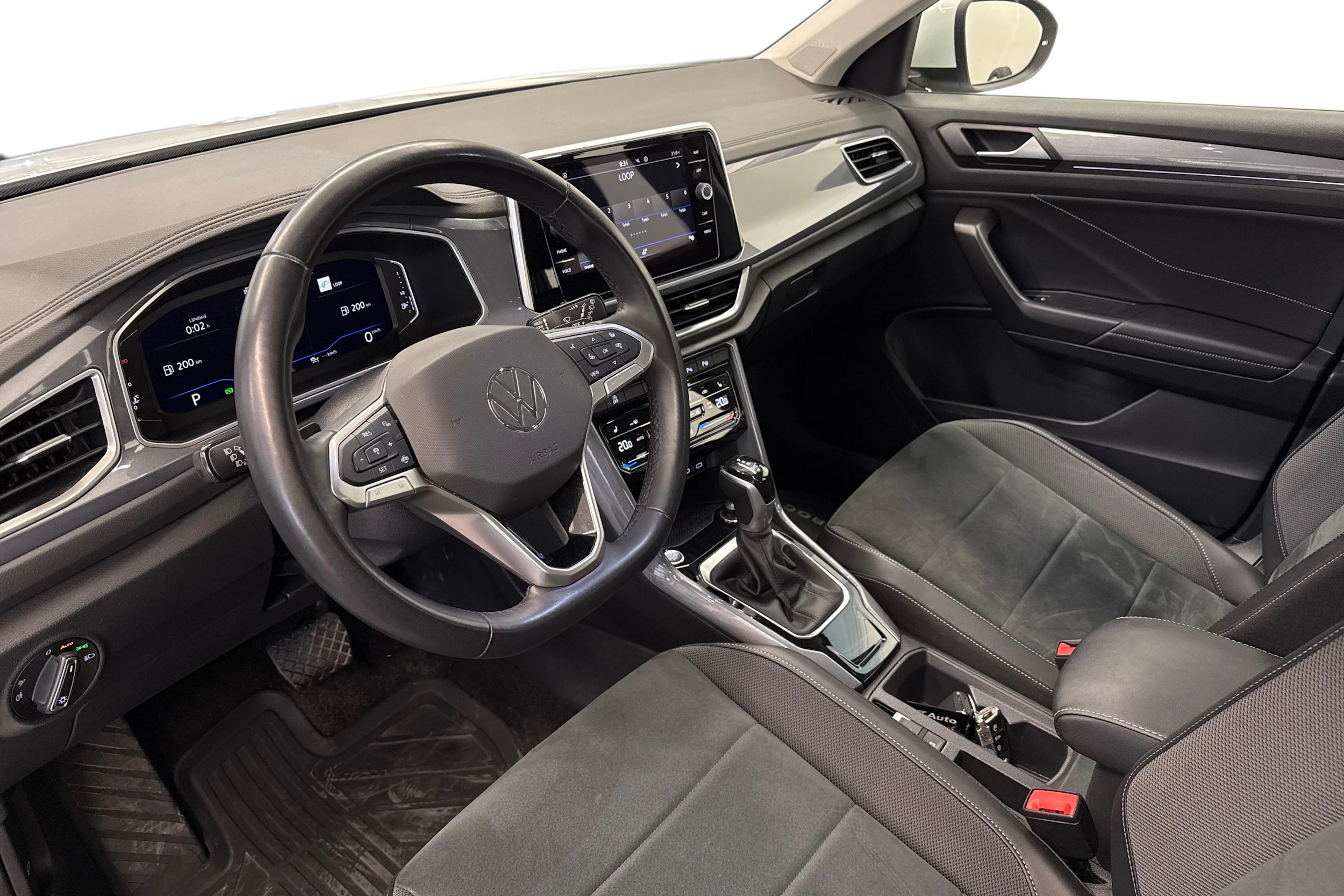 valkoinen Volkswagen T-Roc 2022 kuva 8.