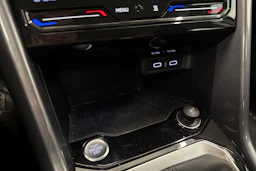 valkoinen Volkswagen T-Roc 2022 kuva 23.