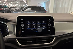 valkoinen Volkswagen T-Roc 2022 kuva 25.
