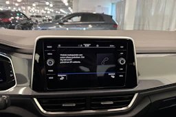 valkoinen Volkswagen T-Roc 2022 kuva 29.